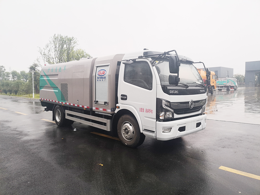 CL5090GQXBEV东风纯电动护栏清洗车