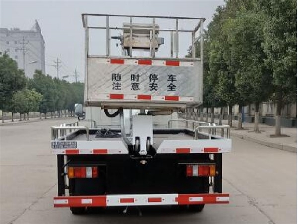国六江铃18米伸缩臂高空作业车